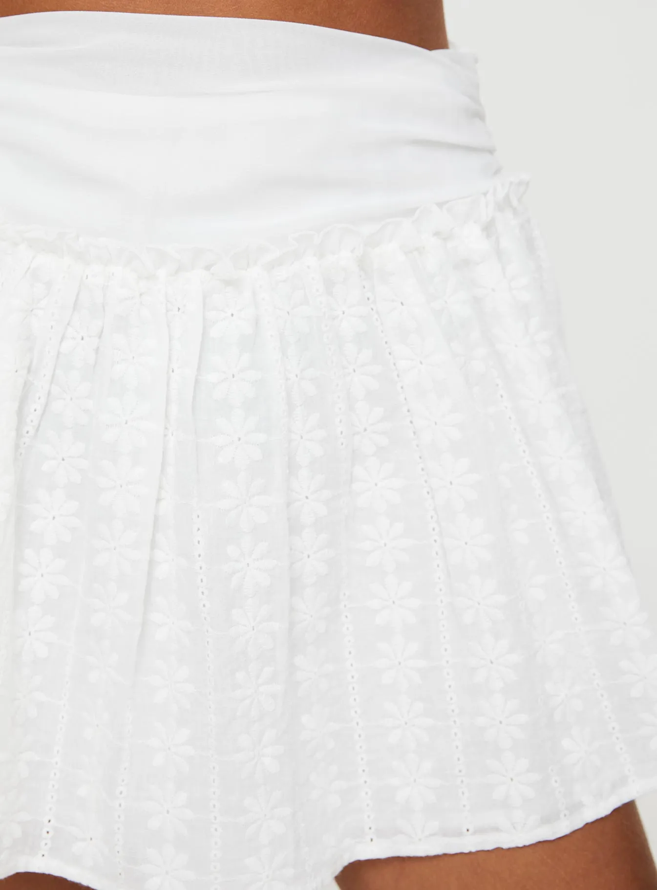 Finnian Mini Skirt White